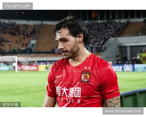 高拉特：从巴西足球明星到中国联赛的传奇旅程与辉煌成就