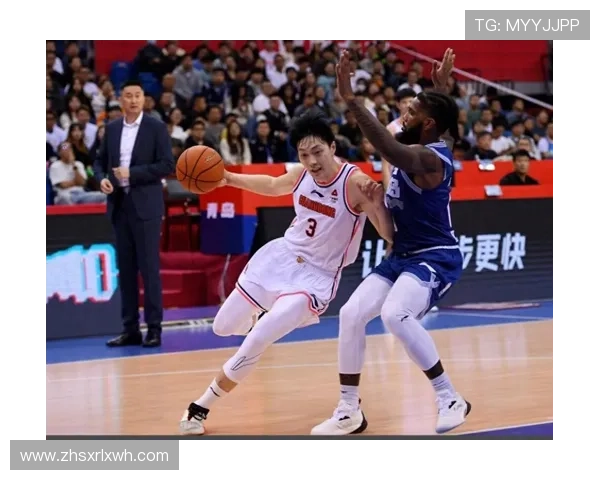 成都篮球队比赛经验引发热议球迷对战术与表现的不同看法